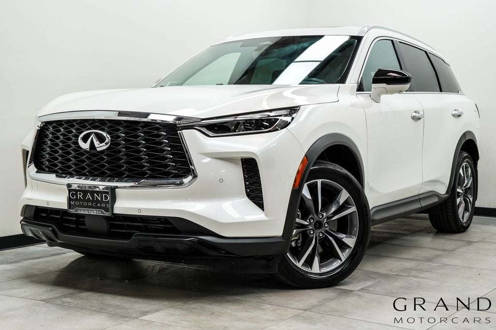 2025 INFINITI QX60 LUXE