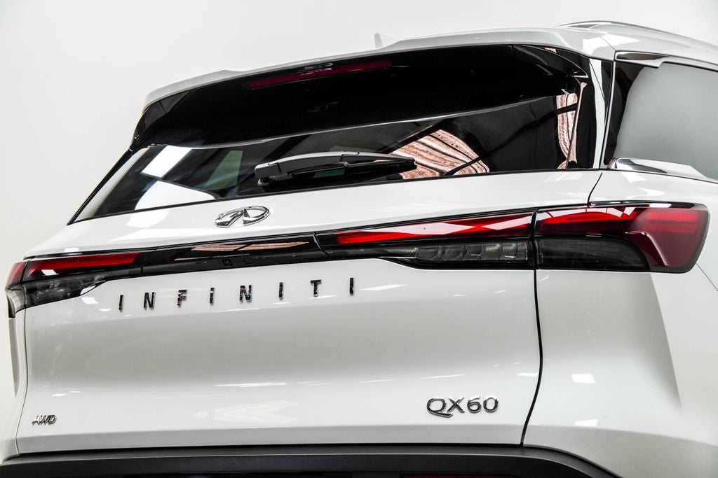 2025 INFINITI QX60 LUXE