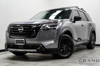 2022 Nissan Pathfinder SL