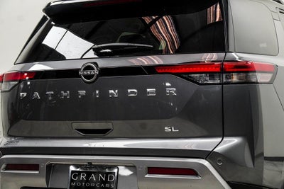 2022 Nissan Pathfinder SL