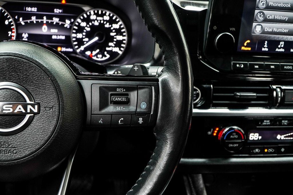 2022 Nissan Pathfinder SL