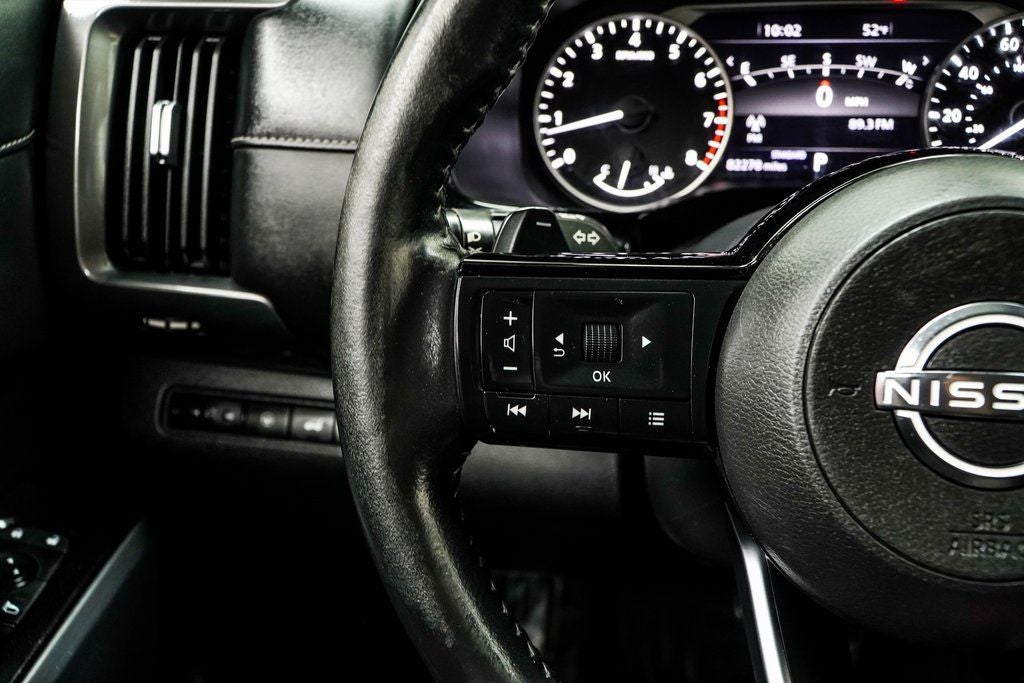 2022 Nissan Pathfinder SL