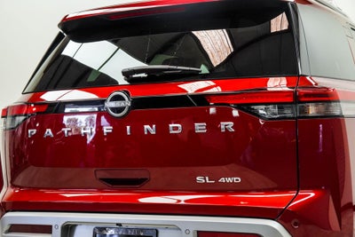 2023 Nissan Pathfinder SL