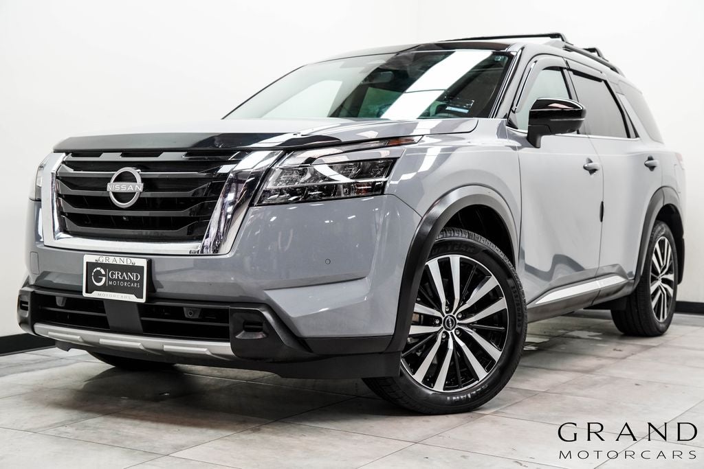 2024 Nissan Pathfinder Platinum