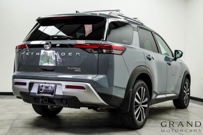 2025 Nissan Pathfinder Platinum