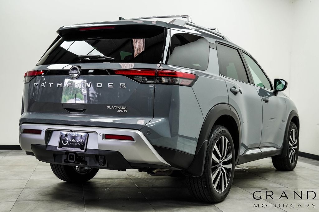 2025 Nissan Pathfinder Platinum