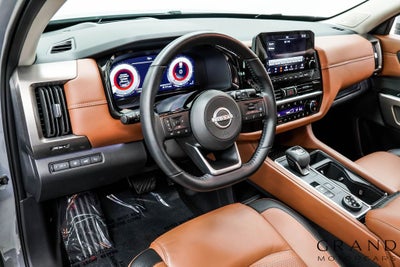 2025 Nissan Pathfinder Platinum
