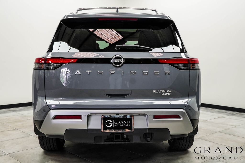 2025 Nissan Pathfinder Platinum