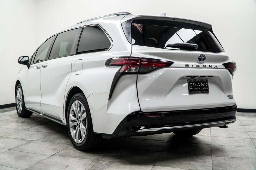 2023 Toyota Sienna Platinum 7 Passenger