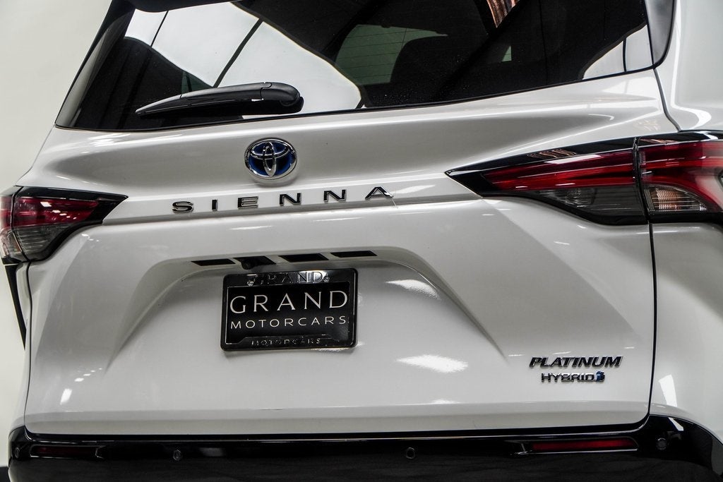 2023 Toyota Sienna Platinum 7 Passenger