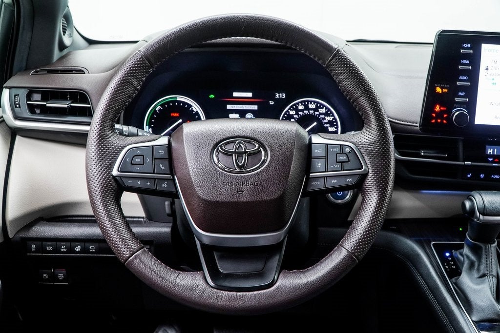 2023 Toyota Sienna Platinum 7 Passenger