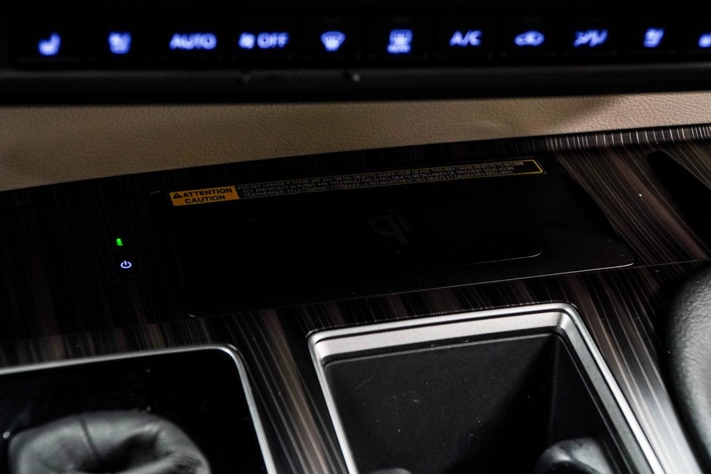 2023 Toyota Sienna Platinum 7 Passenger