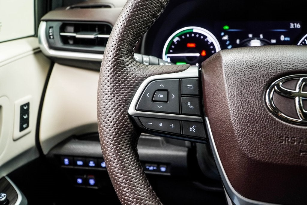 2023 Toyota Sienna Platinum 7 Passenger