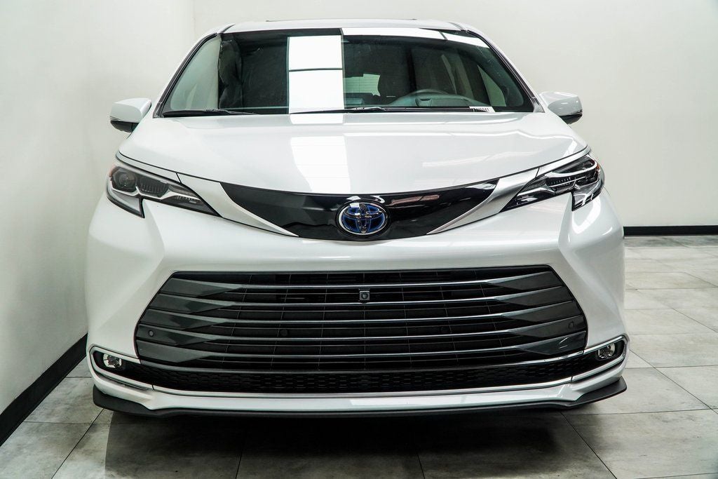2023 Toyota Sienna Platinum 7 Passenger