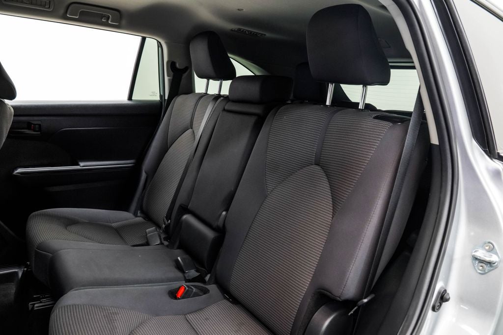 2025 Toyota Highlander LE