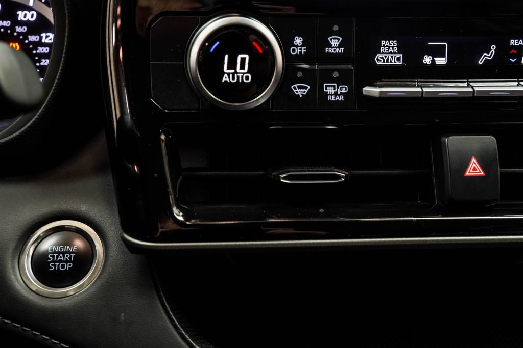 2025 Toyota Highlander LE