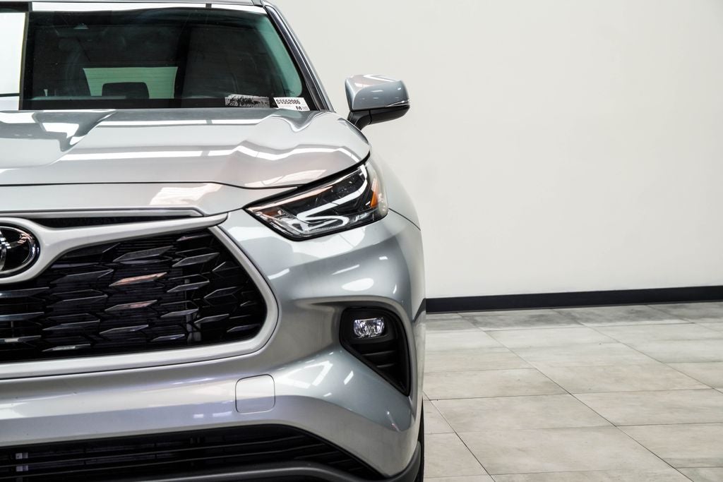 2025 Toyota Highlander LE