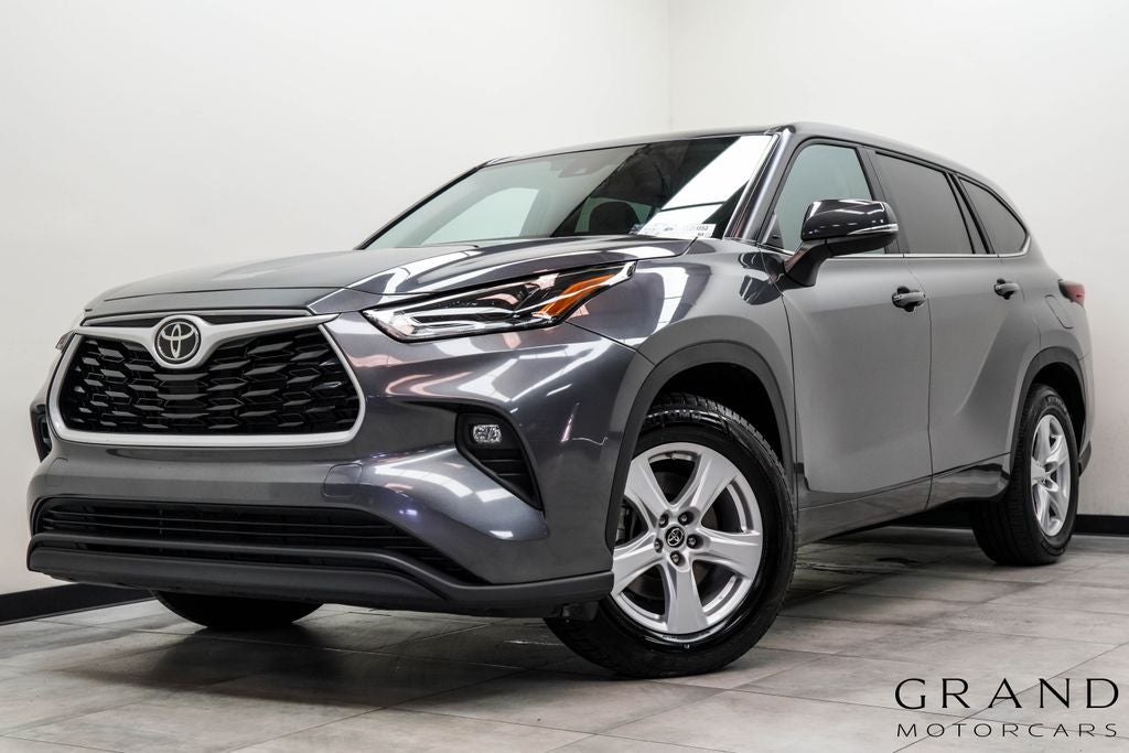 2025 Toyota Highlander LE