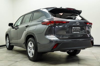 2025 Toyota Highlander LE