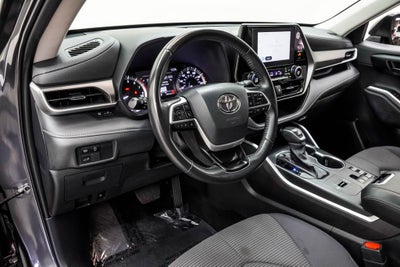 2025 Toyota Highlander LE