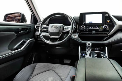 2025 Toyota Highlander LE