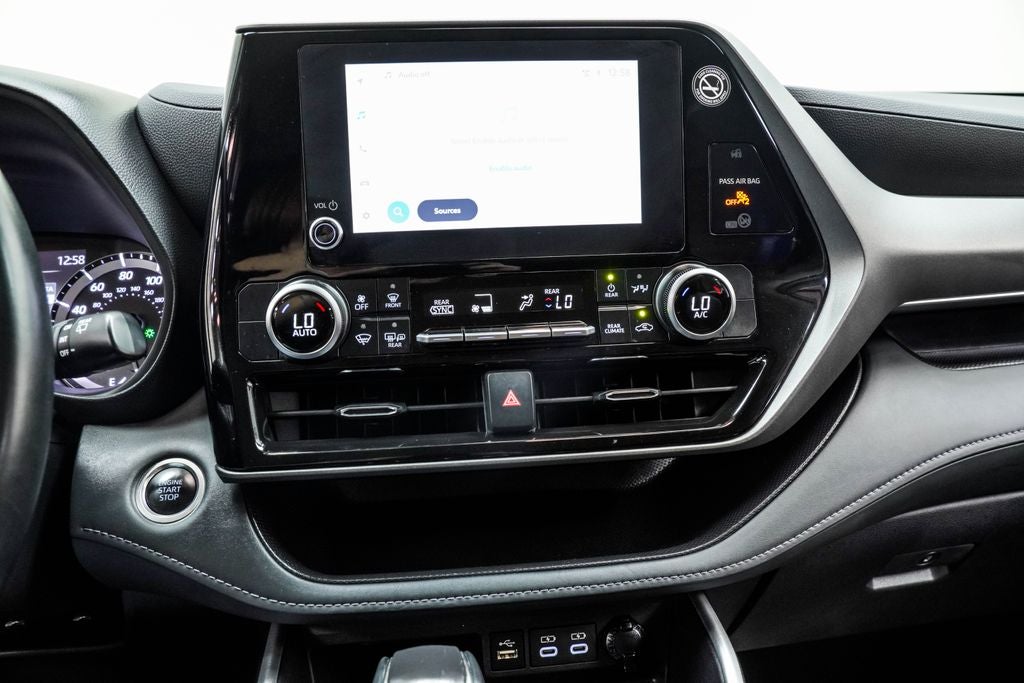 2025 Toyota Highlander LE