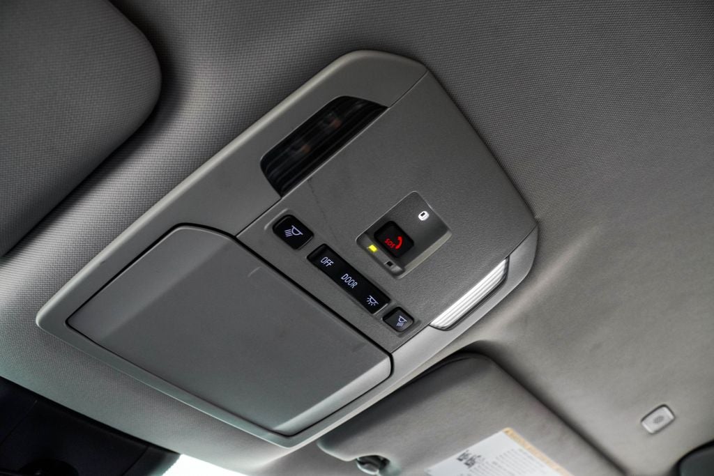2025 Toyota Highlander LE