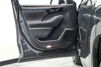 2025 Toyota Highlander LE
