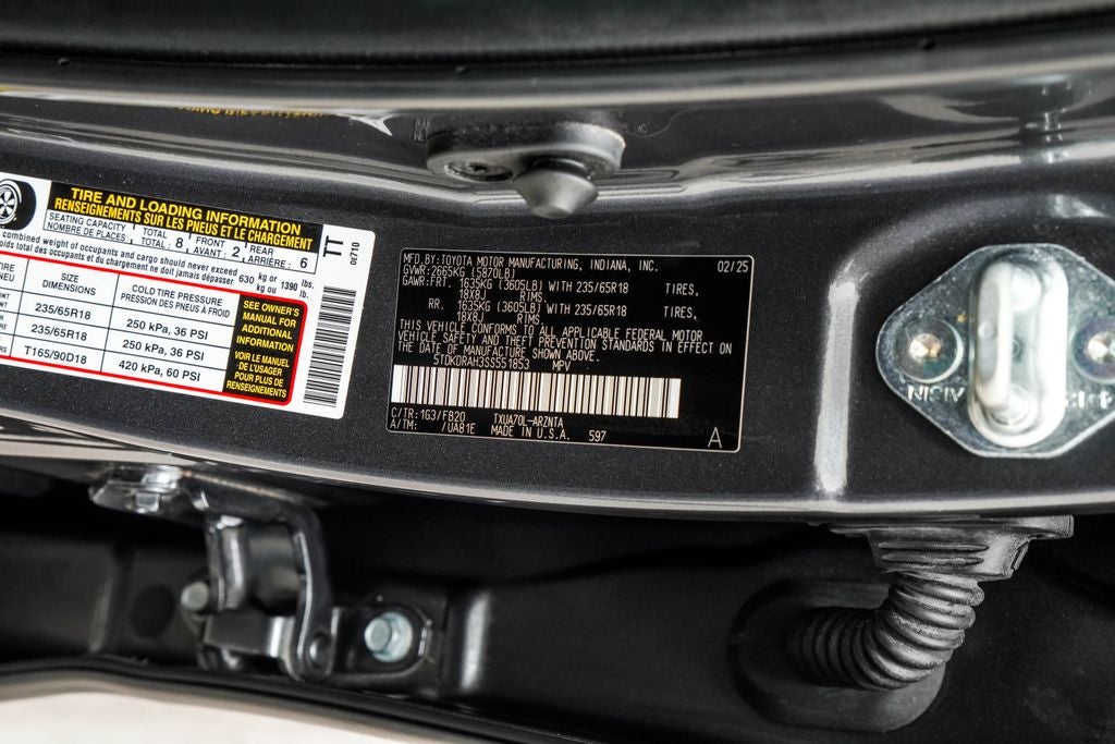 2025 Toyota Highlander LE