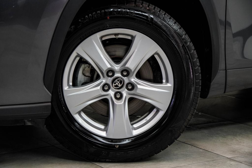 2025 Toyota Highlander LE