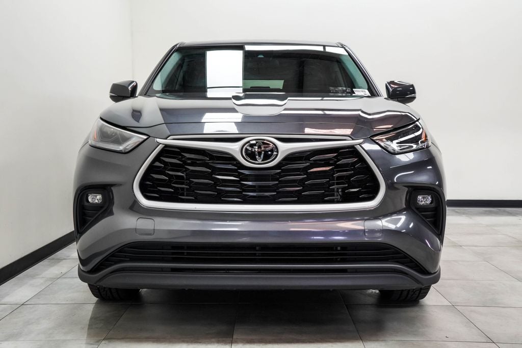 2025 Toyota Highlander LE