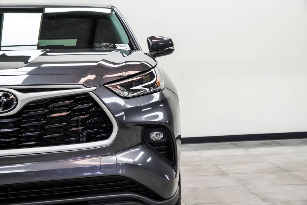 2025 Toyota Highlander LE