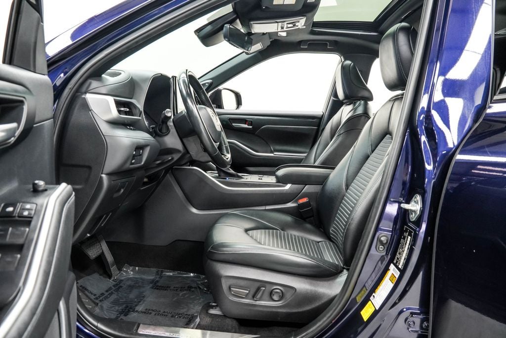 2023 Toyota Highlander XSE