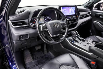 2023 Toyota Highlander XSE