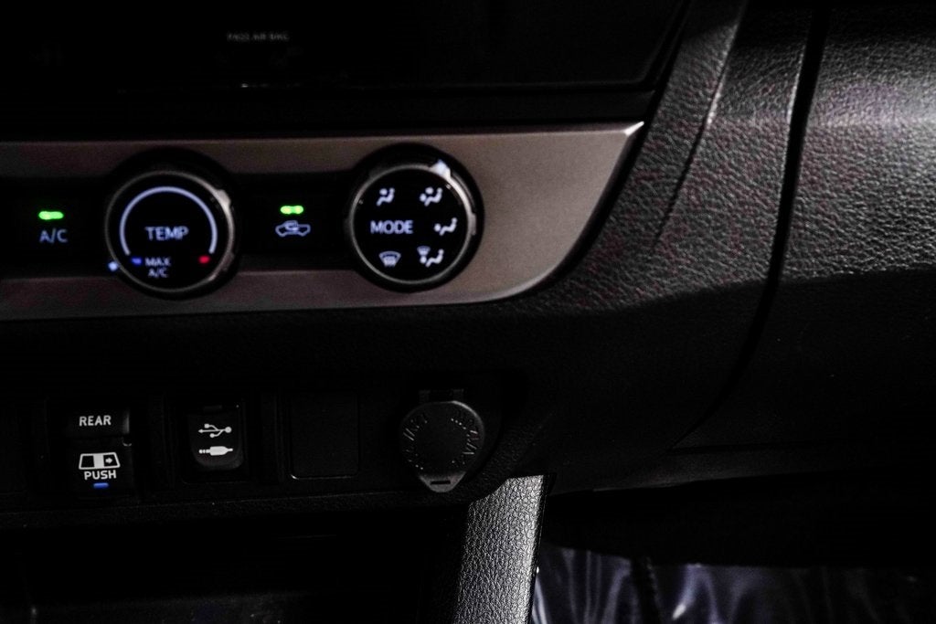 2018 Toyota Tacoma SR V6