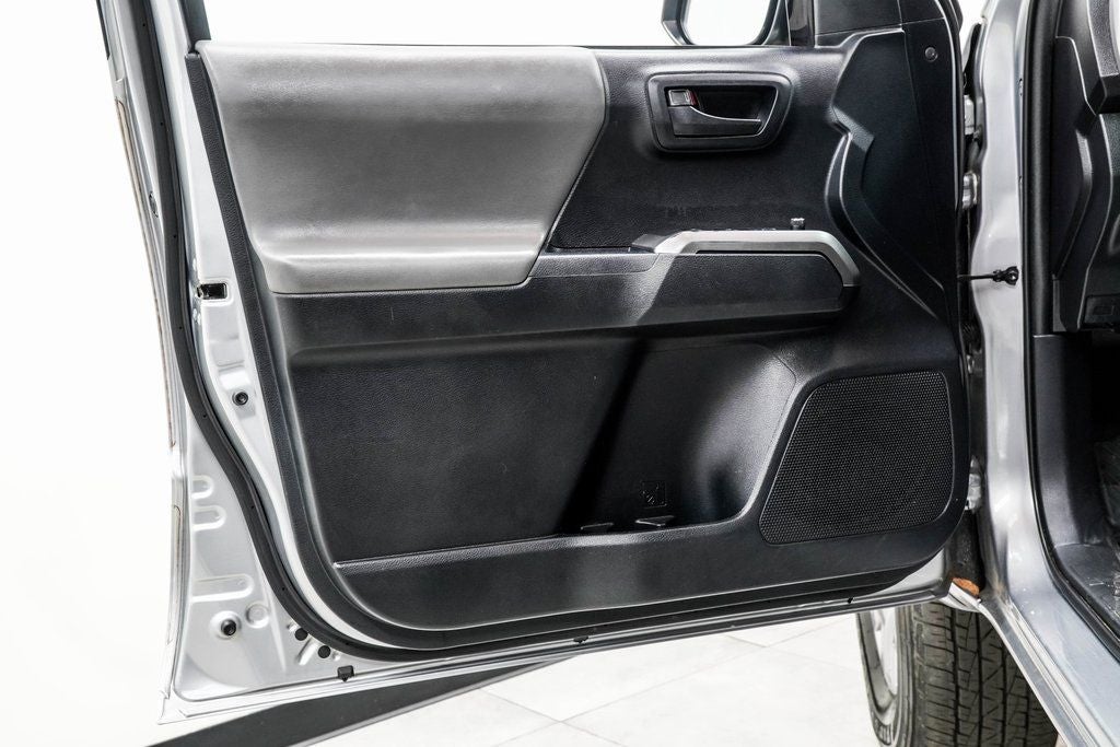 2018 Toyota Tacoma SR V6