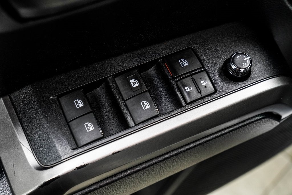 2018 Toyota Tacoma SR V6