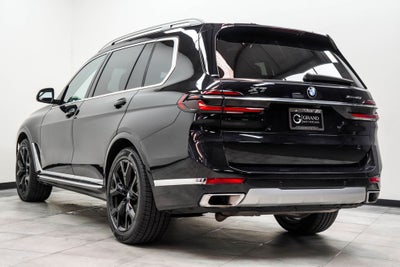 2025 BMW X7 xDrive40i