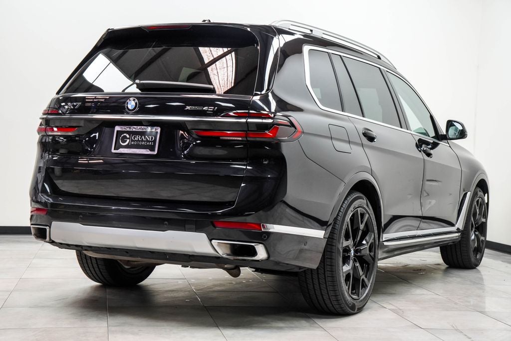 2025 BMW X7 xDrive40i
