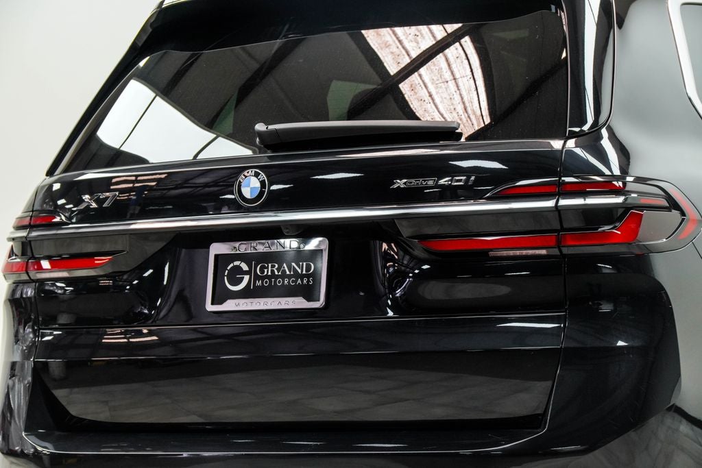 2025 BMW X7 xDrive40i