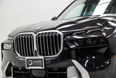 2025 BMW X7 xDrive40i