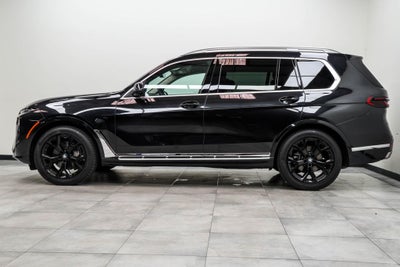 2025 BMW X7 xDrive40i