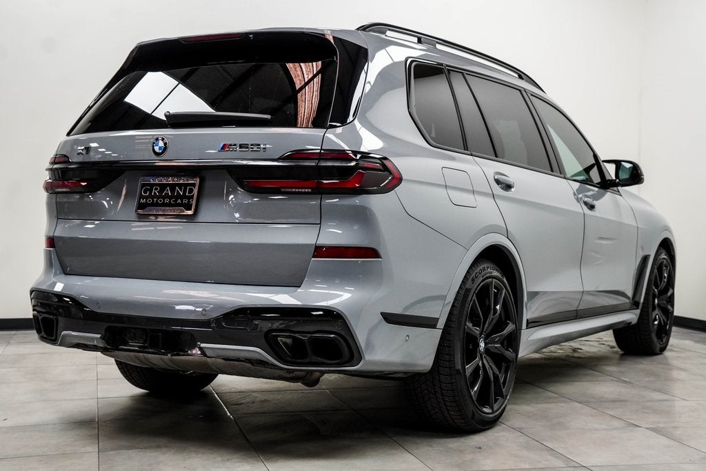 2024 BMW X7 M60i