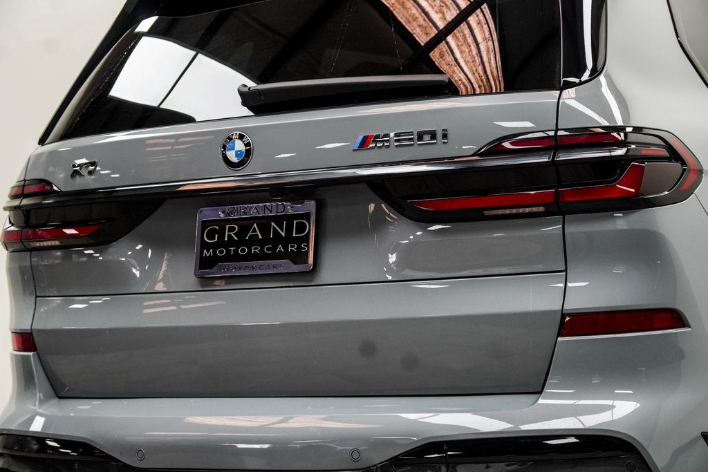 2024 BMW X7 M60i