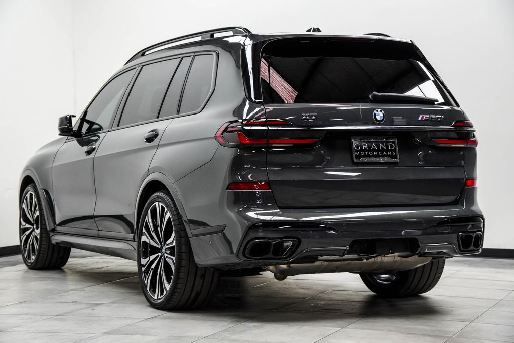 2024 BMW X7 M60i