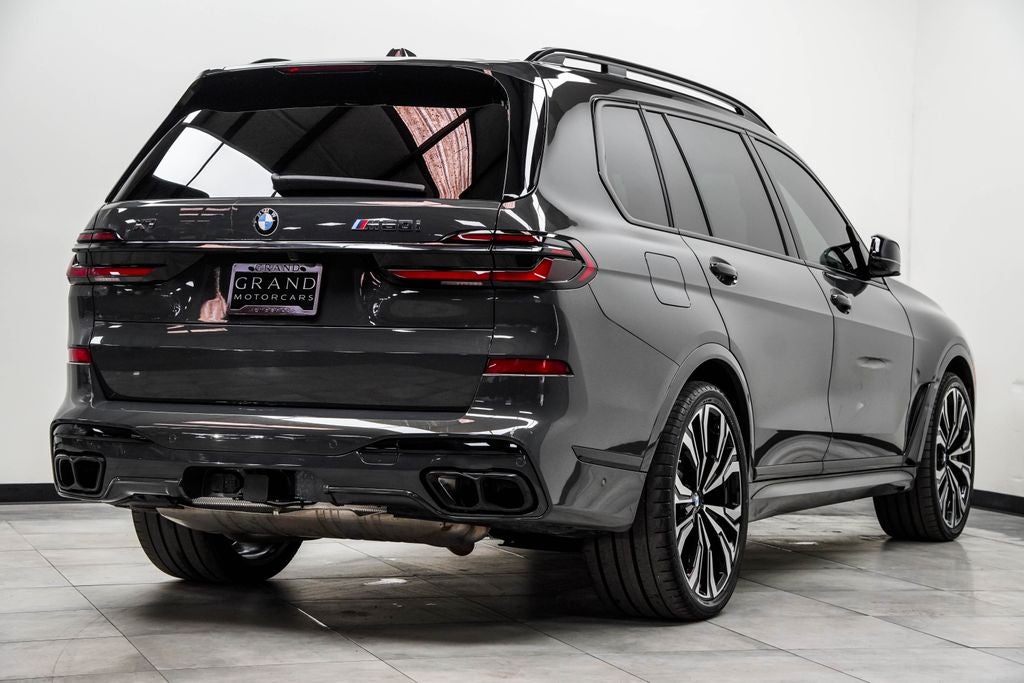 2024 BMW X7 M60i