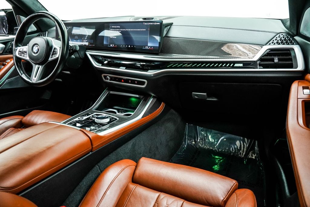 2024 BMW X7 M60i
