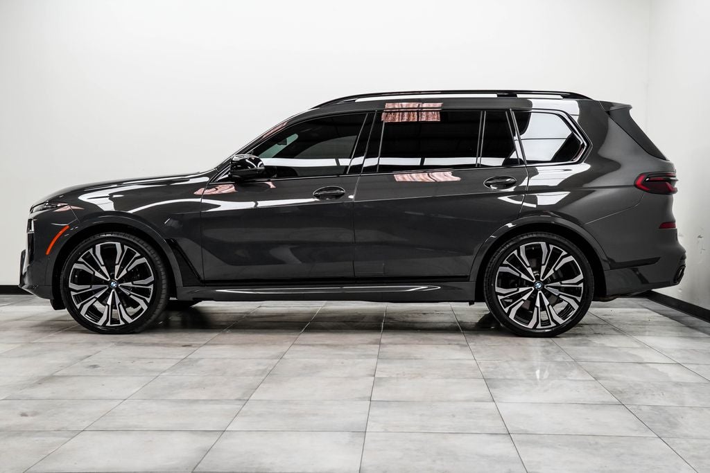 2024 BMW X7 M60i