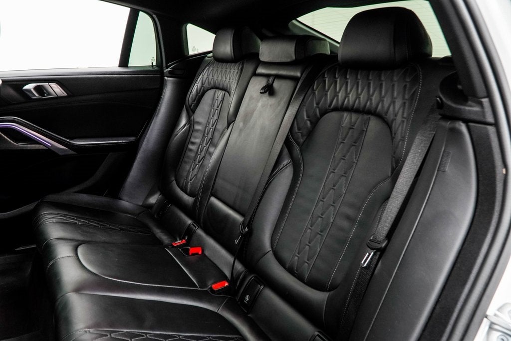 2023 BMW X6 xDrive40i