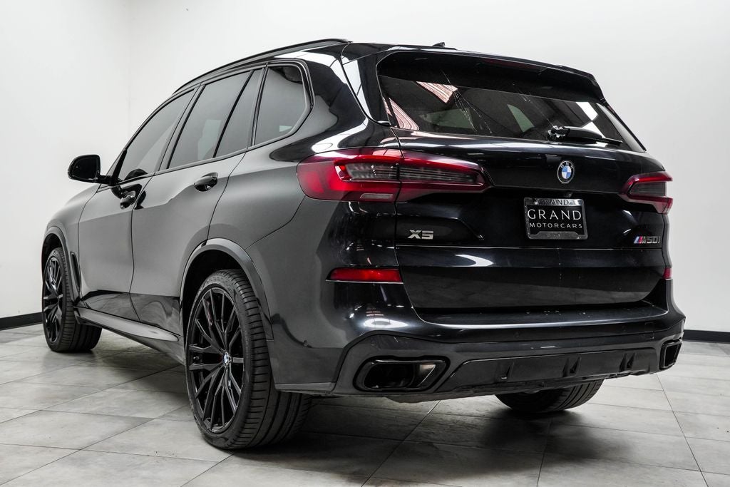 2022 BMW X5 M50i